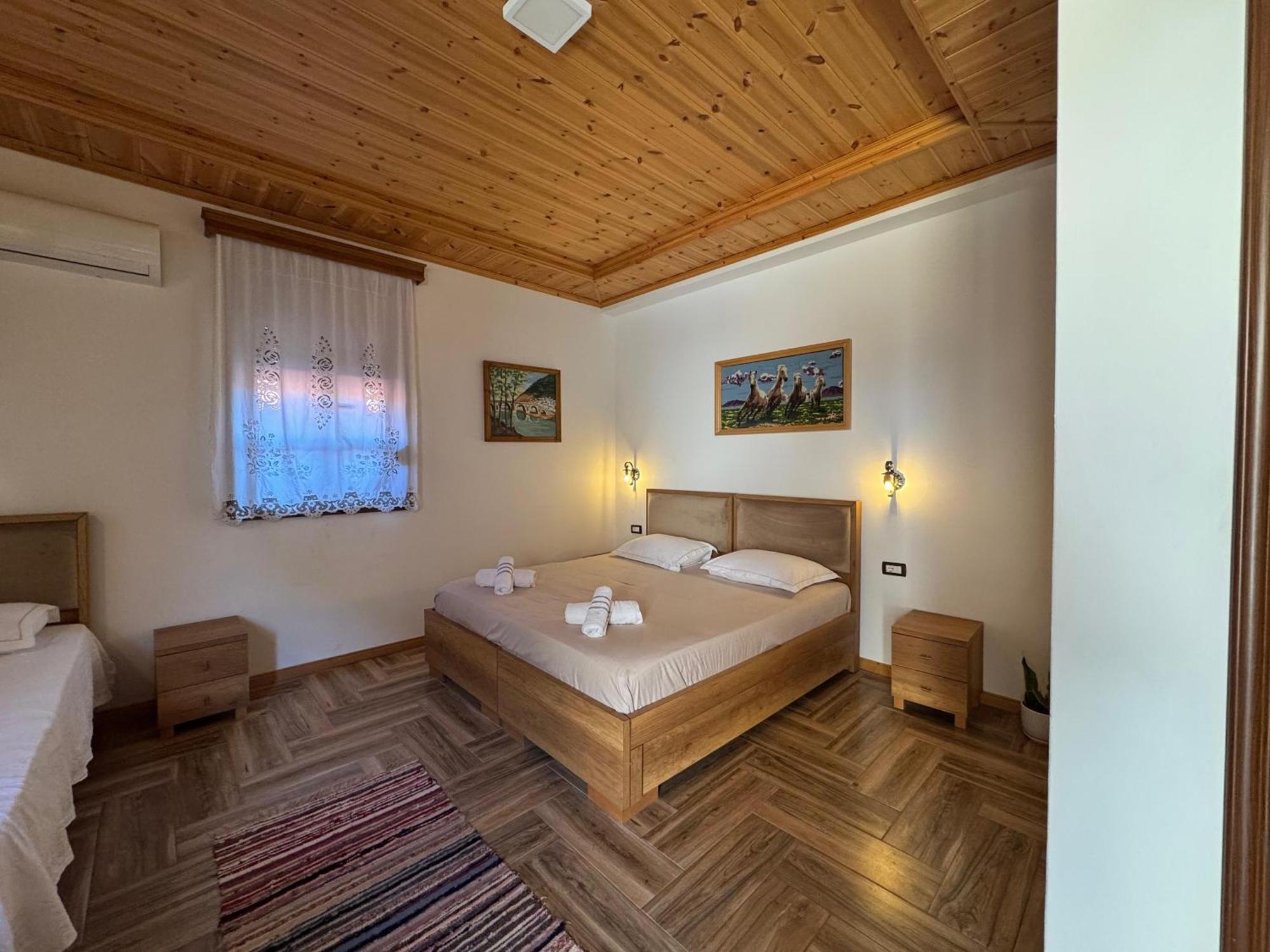 Arben Qemeri Guest House Berat Esterno foto